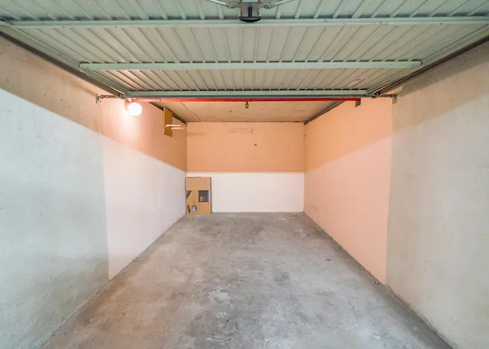 Lägenhet Beautiful Spacious 100m From The With 2 Terraces & Private Garage Box *