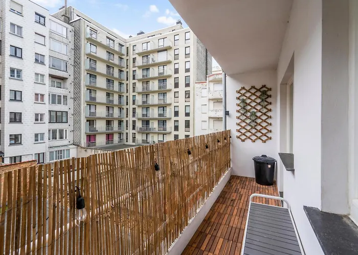 Lägenhet Beautiful Spacious 100m From The With 2 Terraces & Private Garage Box Oostende